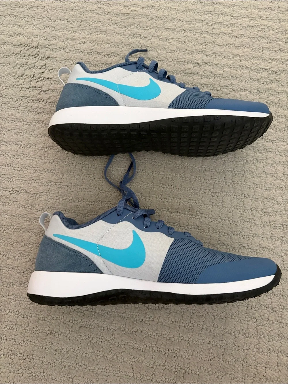 Nike Blue and Teal Low-Top Trainers - 7